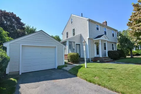 2 Richmond Ave, Milford, MA 01757