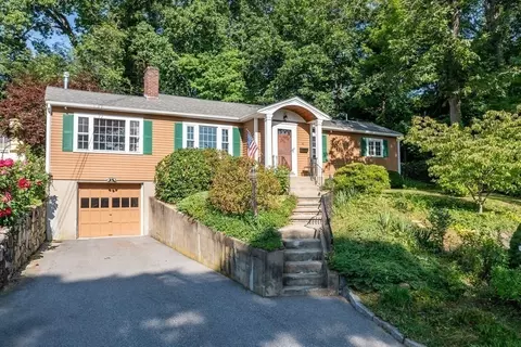 36 Hampden Rd, Framingham, MA 01702