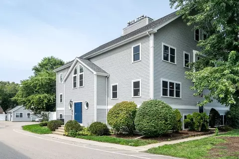 25 Harrison St #C, Boston, MA 02131