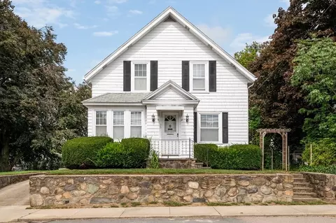15 Carter Ave, Blackstone, MA 01504