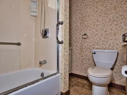 956 Robeson St, Fall River, MA 02720 photo 35