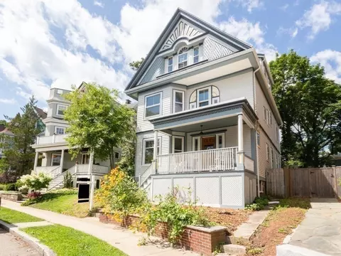 17 Wellesley Park, Boston, MA 02124