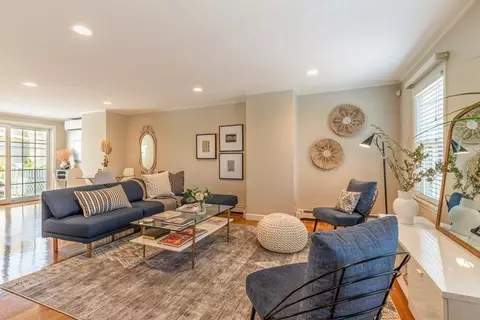 425 Bunker Hl #2, Boston, MA 02129