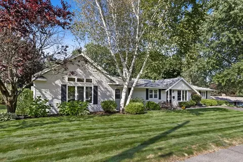 3 Maryvale Ln, Peabody, MA 01960