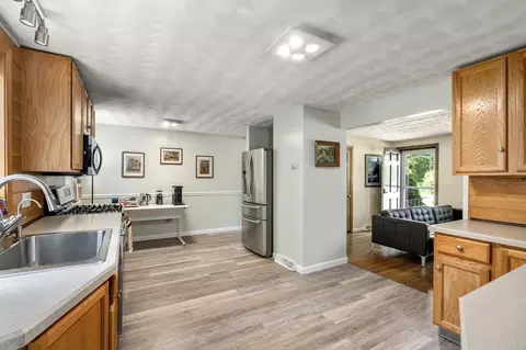 62 Hudson Rd, Stow, MA 01775 photo 9
