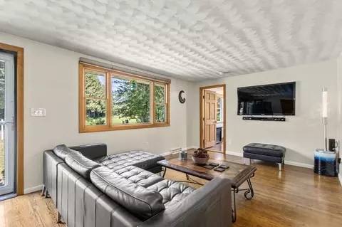 62 Hudson Rd, Stow, MA 01775 photo 3