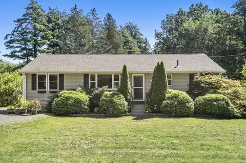 62 Hudson Rd, Stow, MA 01775 photo 1