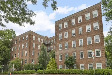 395 Broadway #L4E, Cambridge, MA 02139