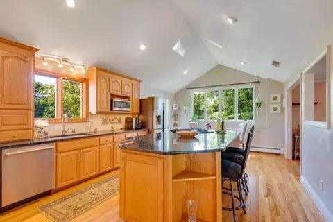 121 Reservoir St, Needham, MA 02494 photo 8