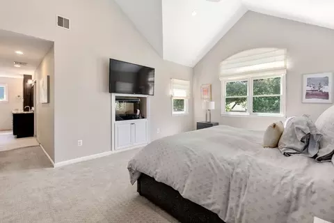 21 Wyoming Ave, Needham, MA 02492 photo 17