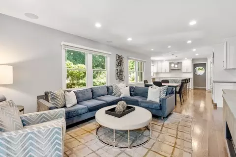 21 Wyoming Ave, Needham, MA 02492 photo 6