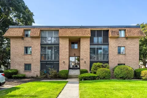33 Washington St #8, Medford, MA 02155