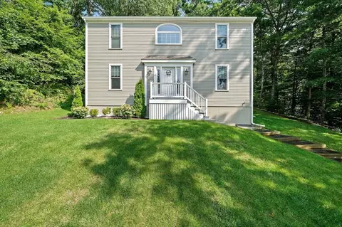 12 Wyoming St, Marshfield, MA 02050