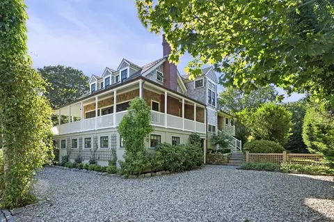 5 Harbor Vw, Marblehead, MA 01945