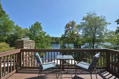 98 Gladding Ln, Sturbridge, MA 01518 photo 21