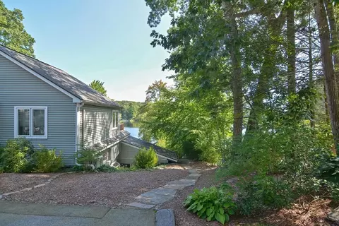 98 Gladding Ln, Sturbridge, MA 01518 photo 39