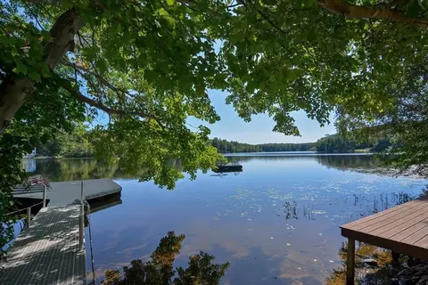 98 Gladding Ln, Sturbridge, MA 01518 photo 5