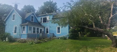 316 Old Fall River Rd, Dartmouth, MA 02747