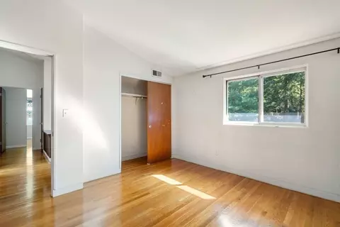 7 Bacon St, Wellesley, MA 02482 photo 20
