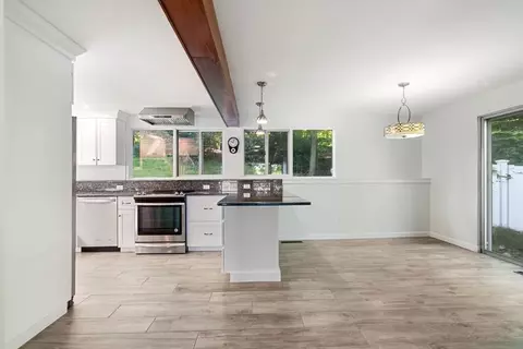7 Bacon St, Wellesley, MA 02482 photo 11