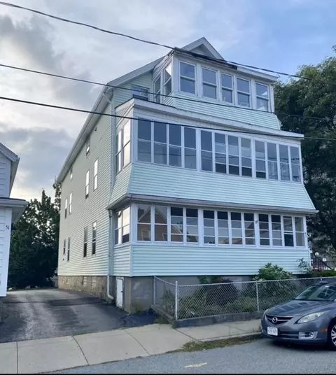 43 Raymond St, Fall River, MA 02723