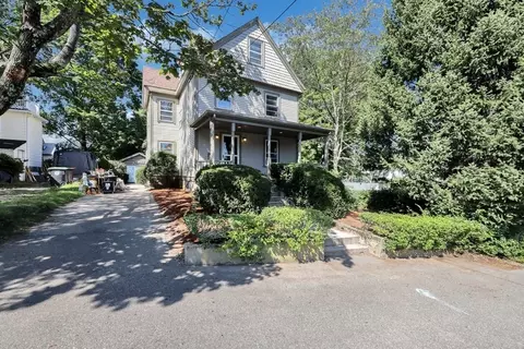 21 Border St, Dedham, MA 02026 photo 3