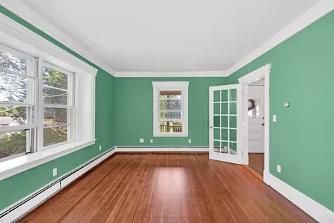 21 Border St, Dedham, MA 02026 photo 5