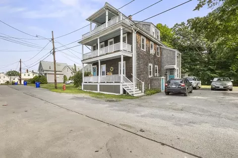 12 Powers Ave, Taunton, MA 02780