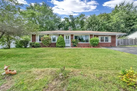 197 Ruthellen Rd, Bellingham, MA 02019