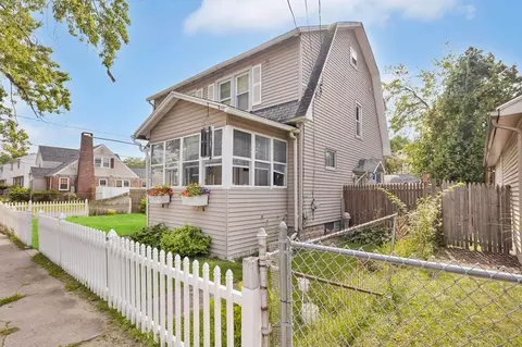 68 Savoy Ave, Springfield, MA 01104 photo 32