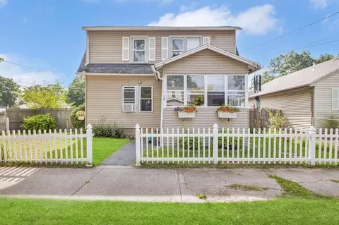 68 Savoy Ave, Springfield, MA 01104 photo 2