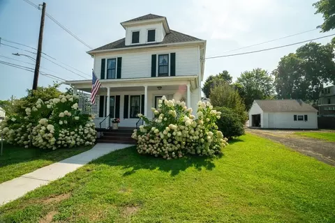 465 Newton St, South Hadley, MA 01075