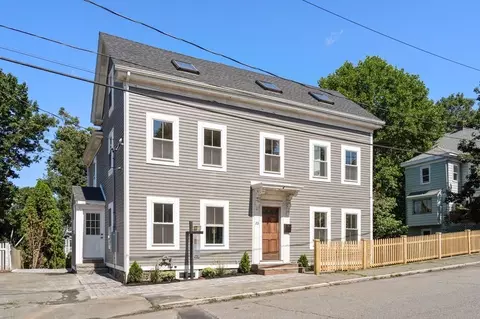 23 Abbot St, Marblehead, MA 01945