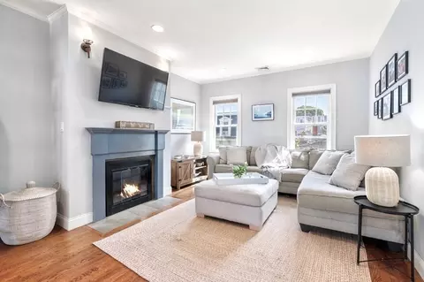 62 Sullivan St #3, Charlestown, MA 02129