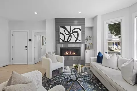 48 Berkeley St #A, Somerville, MA 02143