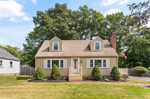 71 Eunice Cir, Wakefield, MA 01880