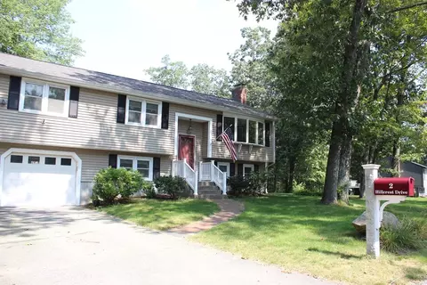2 Hillcrest Dr, Milford, MA 01757