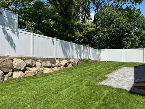 39 Circle Dr, Waltham, MA 02453 photo 2