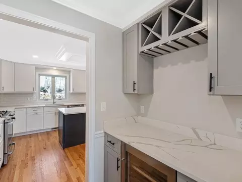 39 Circle Dr, Waltham, MA 02453 photo 10