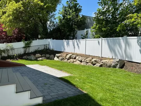 39 Circle Dr, Waltham, MA 02453 photo 3