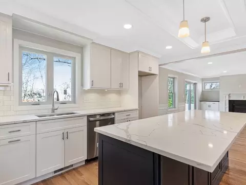 39 Circle Dr, Waltham, MA 02453 photo 8