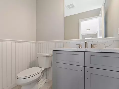 39 Circle Dr, Waltham, MA 02453 photo 22