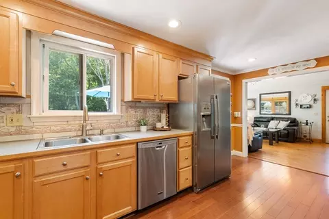 60 Boardman Ln, Attleboro, MA 02703 photo 11