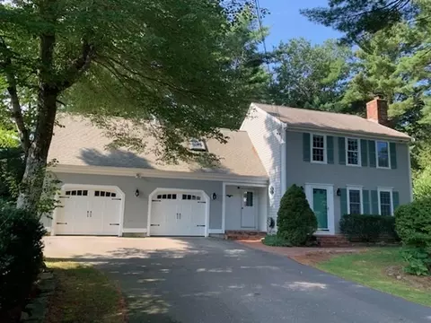 12 Joe Jay Ln, Sandwich, MA 02644