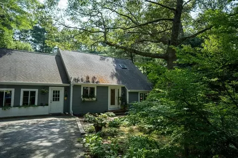 3687 Falmouth Rd, Barnstable, MA 02648