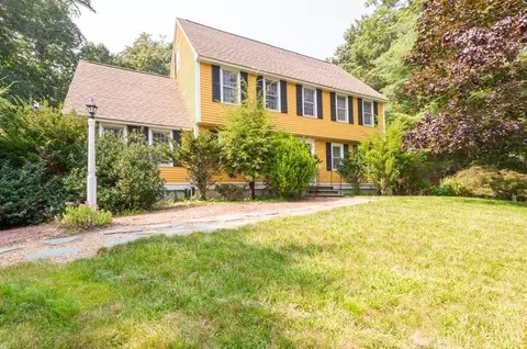 5 Silver Mine Ln, Georgetown, MA 01833