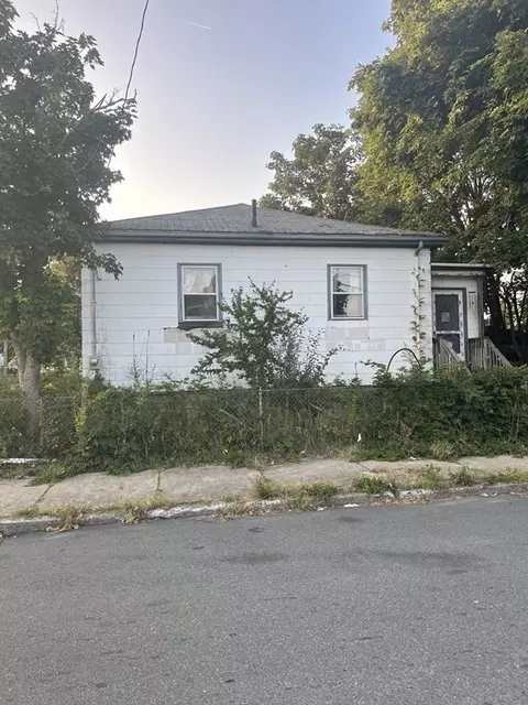 15 Murray St, Lynn, MA 01905