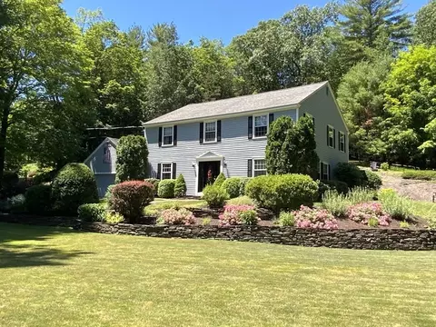 251 River Rd, Deerfield, MA 01373