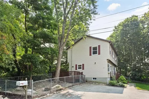 101 Gloucester Ave #2, Gloucester, MA 01930 photo 2