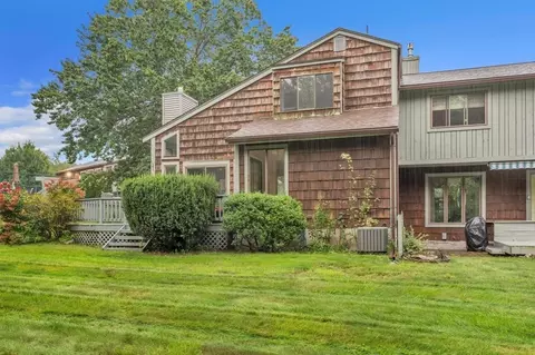 6 Meadowbrook Ln #6, Palmer, MA 01069